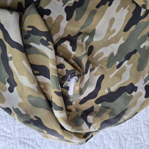 Equipment Silk Utility Button Front Camo Short Sleeve Shirt Dress - Picture 10 of 16